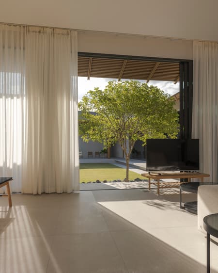 Baan Tectonix House